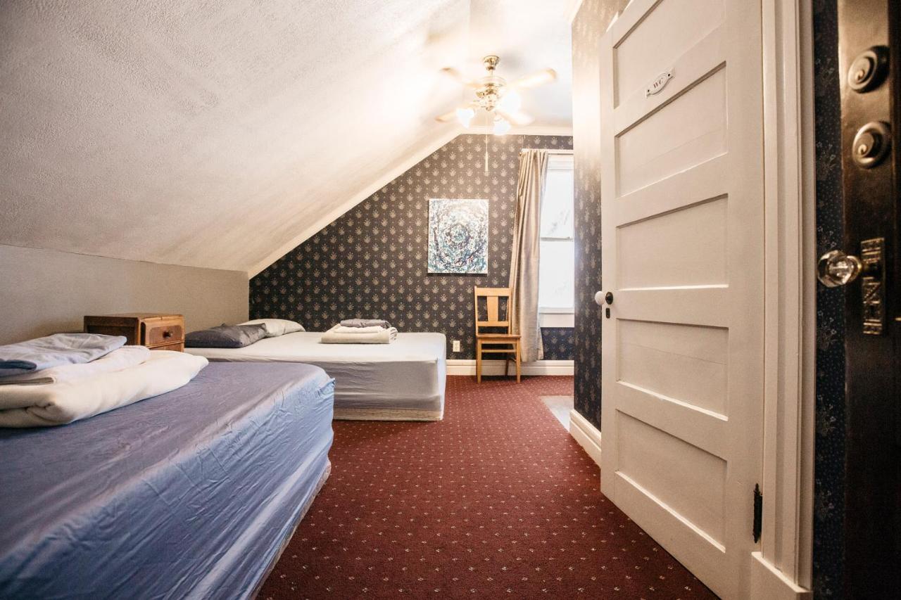 The Hostel California Bishop Εξωτερικό φωτογραφία